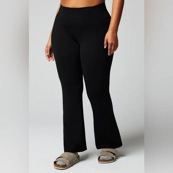 NWT Fabletics High-rise Flare Yoga pants - Picture 2 of 14